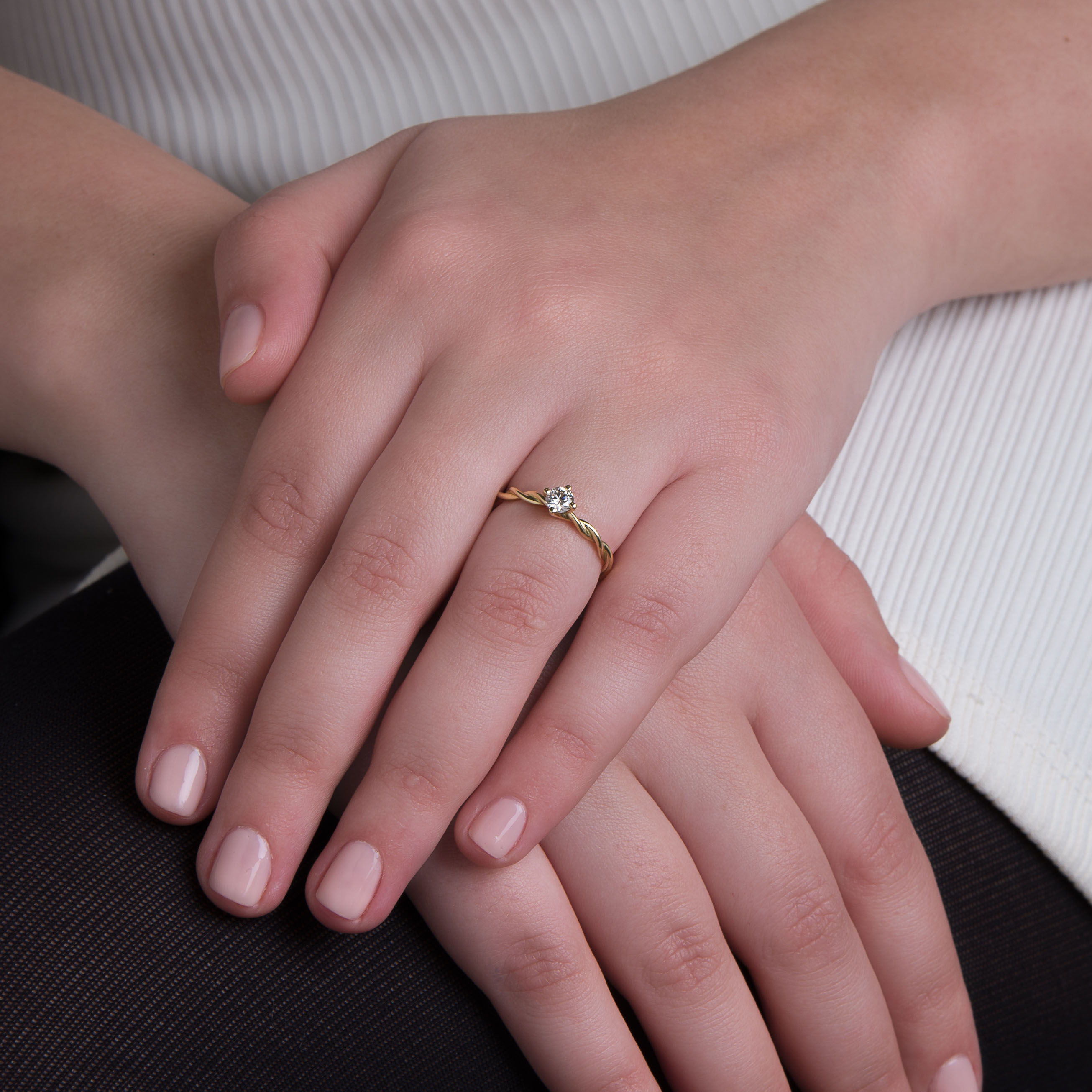 טבעת אירוסין Bar